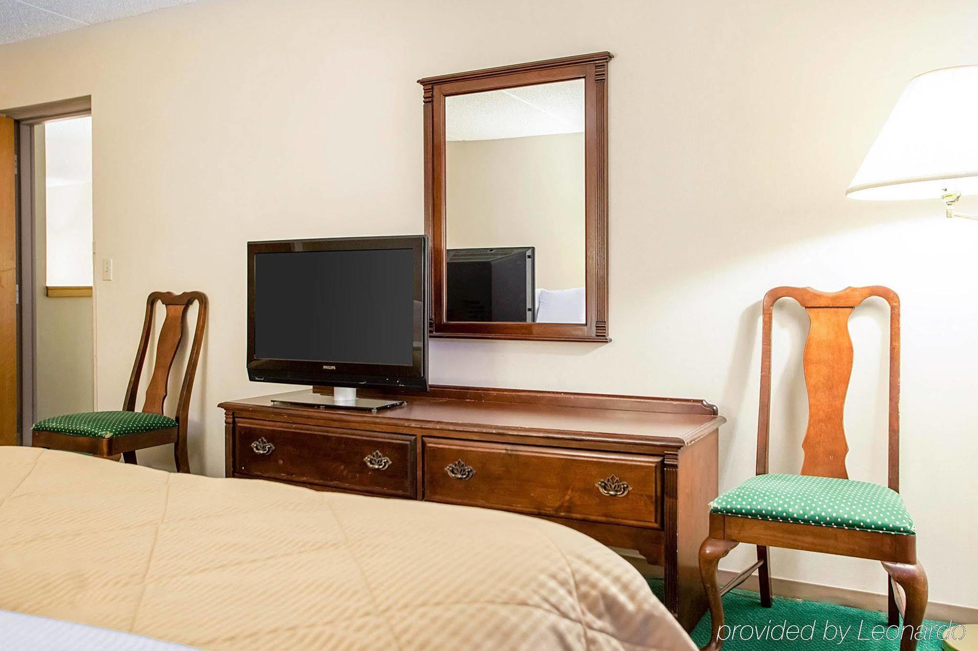 Four Points By Sheraton Milwaukee Airport Exterior photo