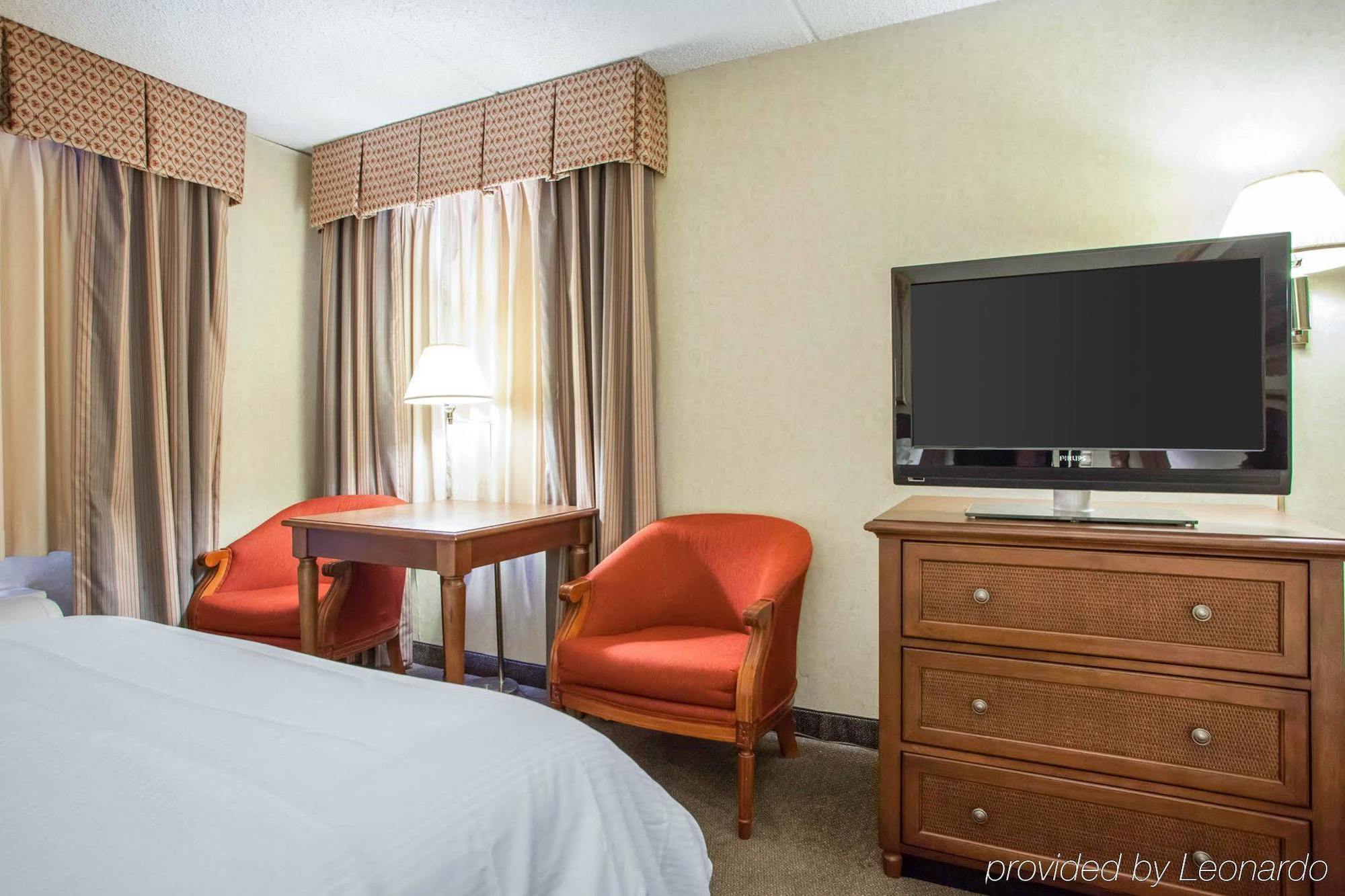 Four Points By Sheraton Milwaukee Airport Exterior photo
