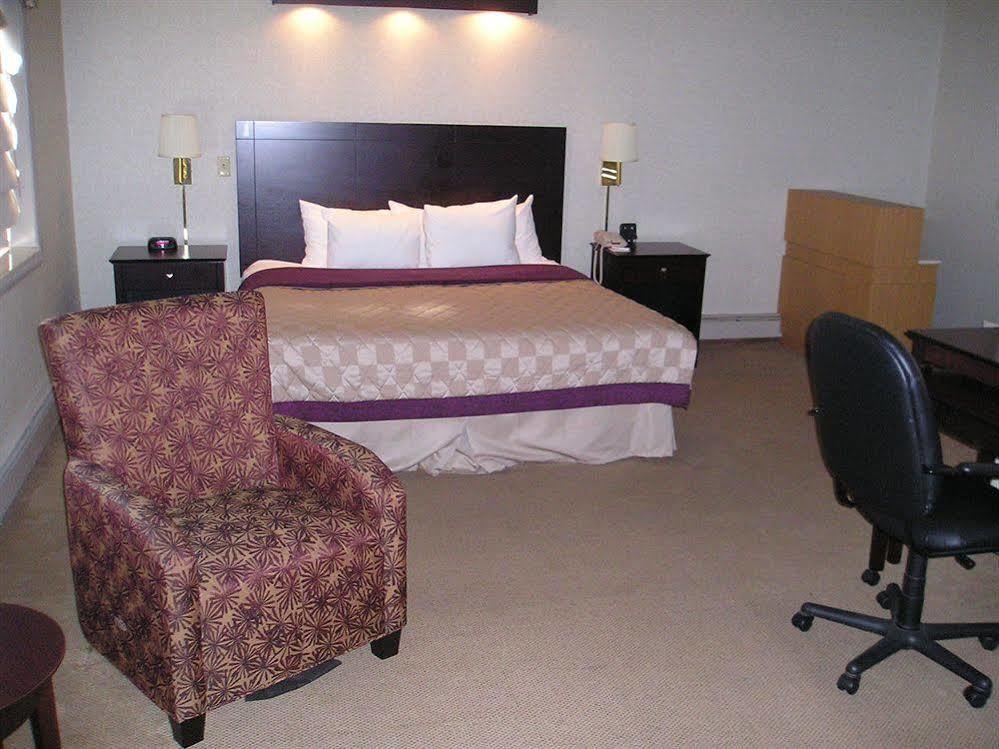 Four Points By Sheraton Milwaukee Airport Exterior photo